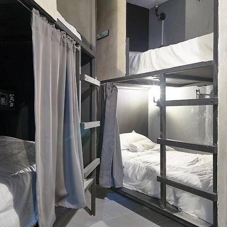We Hostel And Suites Miraflores By Stand Out Hotels Collection Santo Domingo Exterior foto